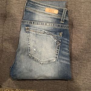 Buckle Black fit no53 Skinny Jean